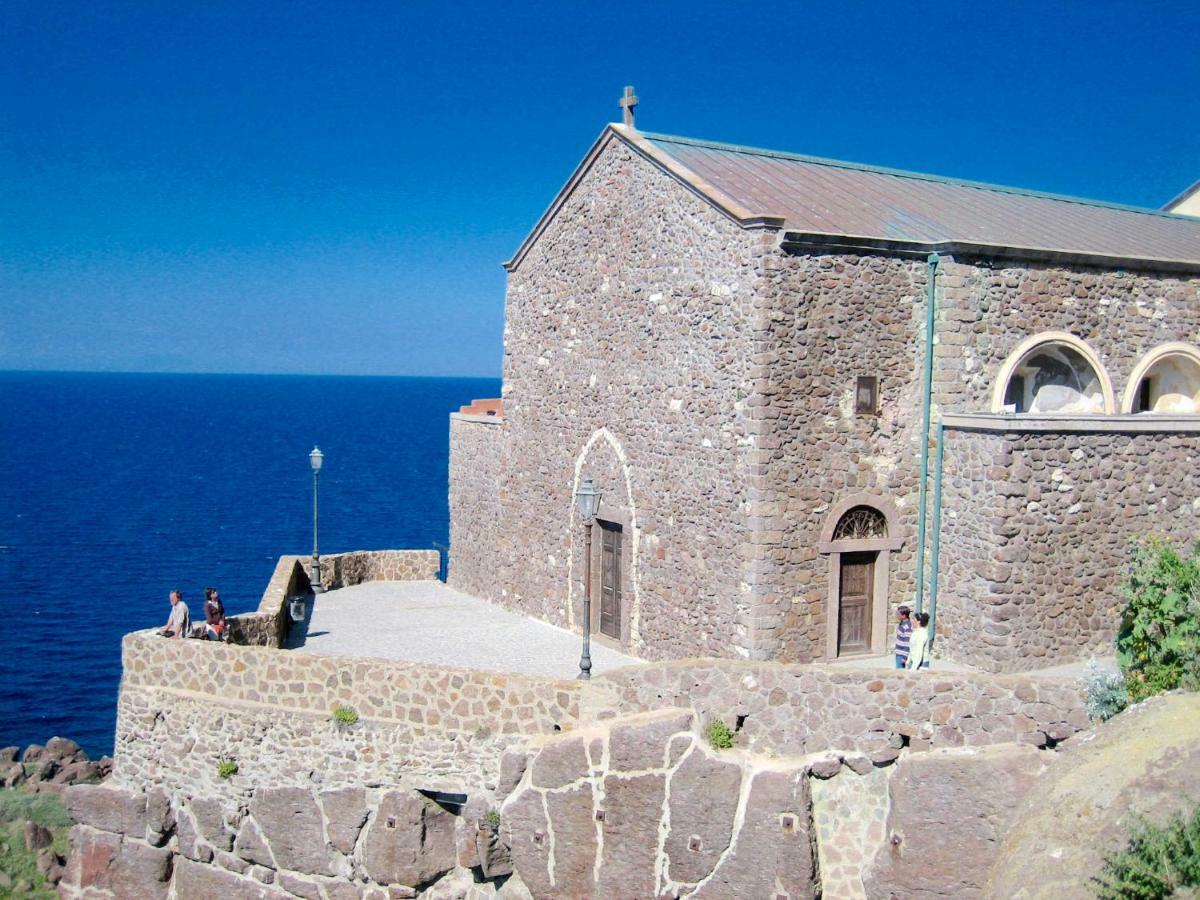 Apartament Victoria 150Mt From Beach Castelsardo Exterior foto